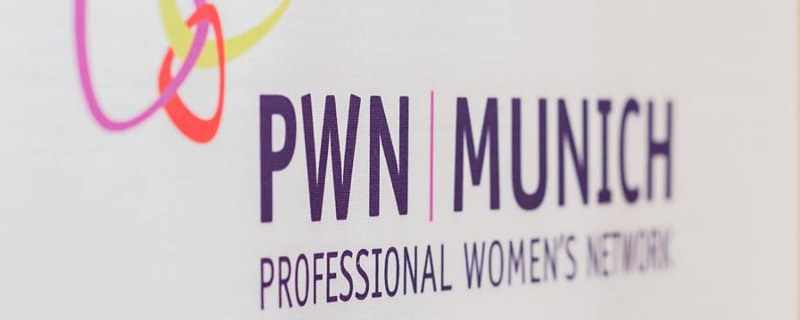Geschäftsentwicklung mit Herz und Verstand - Startschuss für ein Entrepreneurship-Programm speziell für Gründerinnen - Logo Professional Women's Network (PWN Munich)